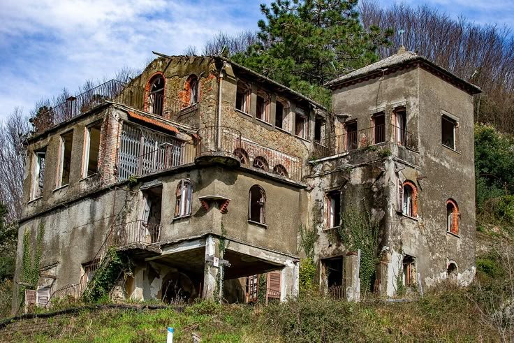 la casa che non dorme mai